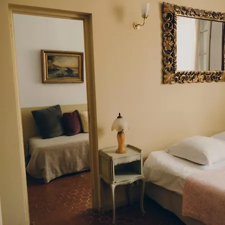 La Maison D'odette Apartment