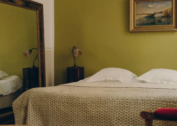 La Maison D'odette Apartment *